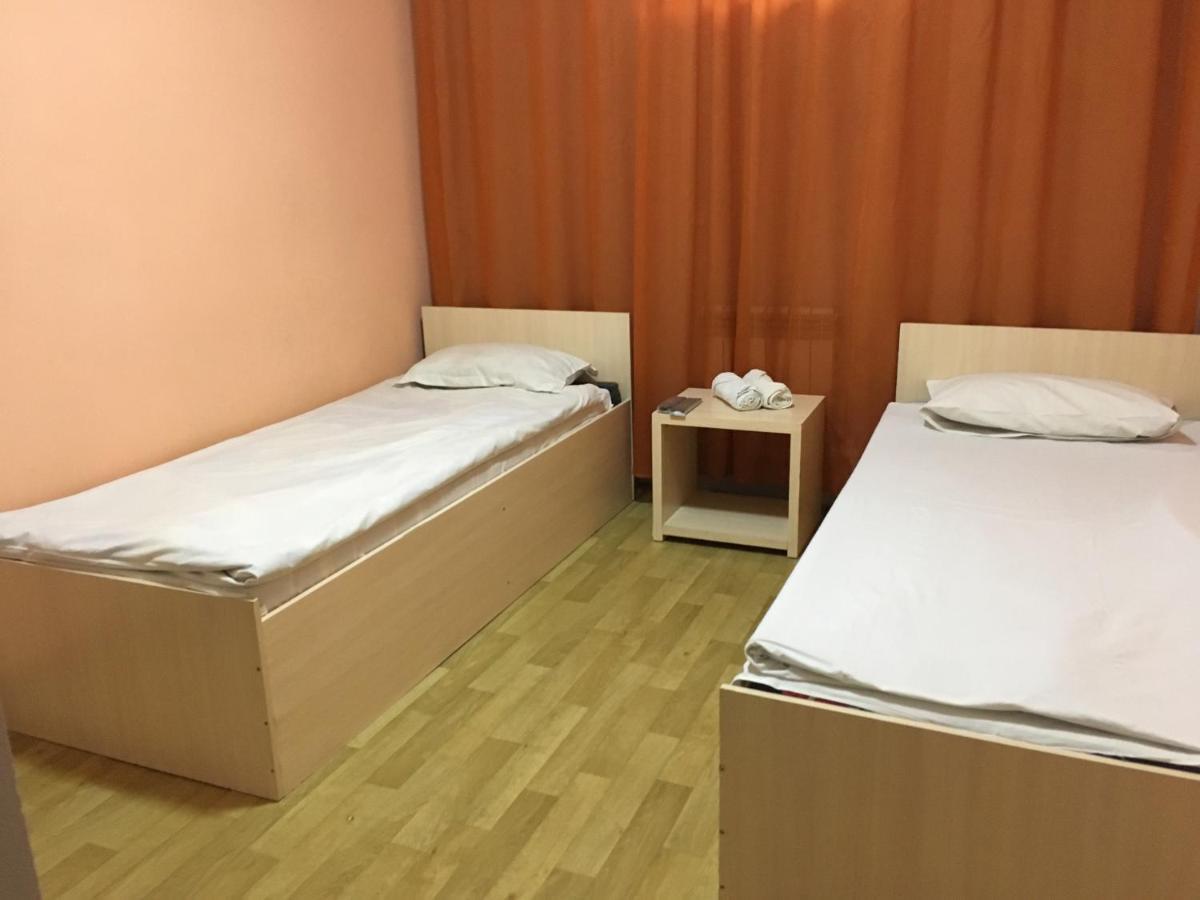 Гостиница"Hostel" Karagandy Buitenkant foto